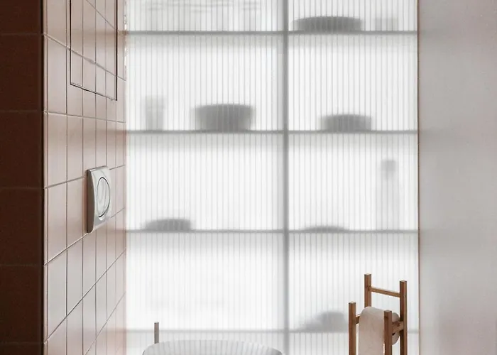 Stylish With A View Of Blue Church ברטיסלאבה